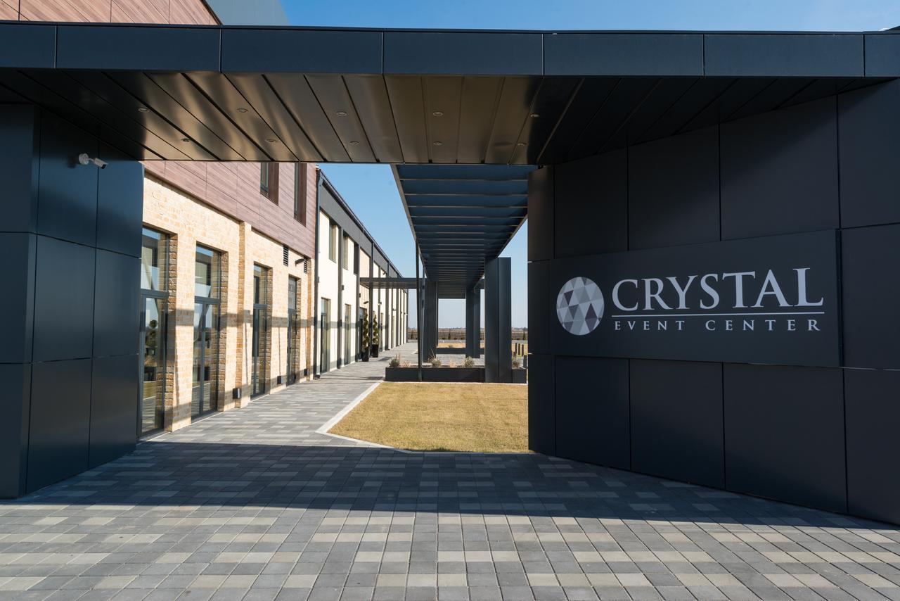 Hotel Crystal Pecinci Екстериор снимка